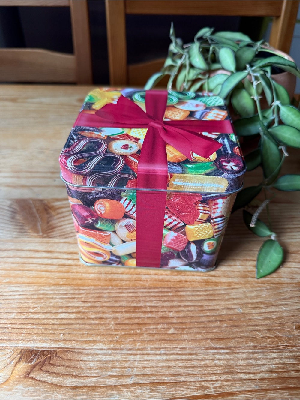 Vintage Candy-Print Decorative Tin Box with Red Ribbon